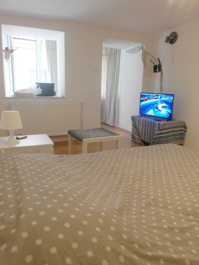 Studio Moliere Apartment Brasov Luaran gambar